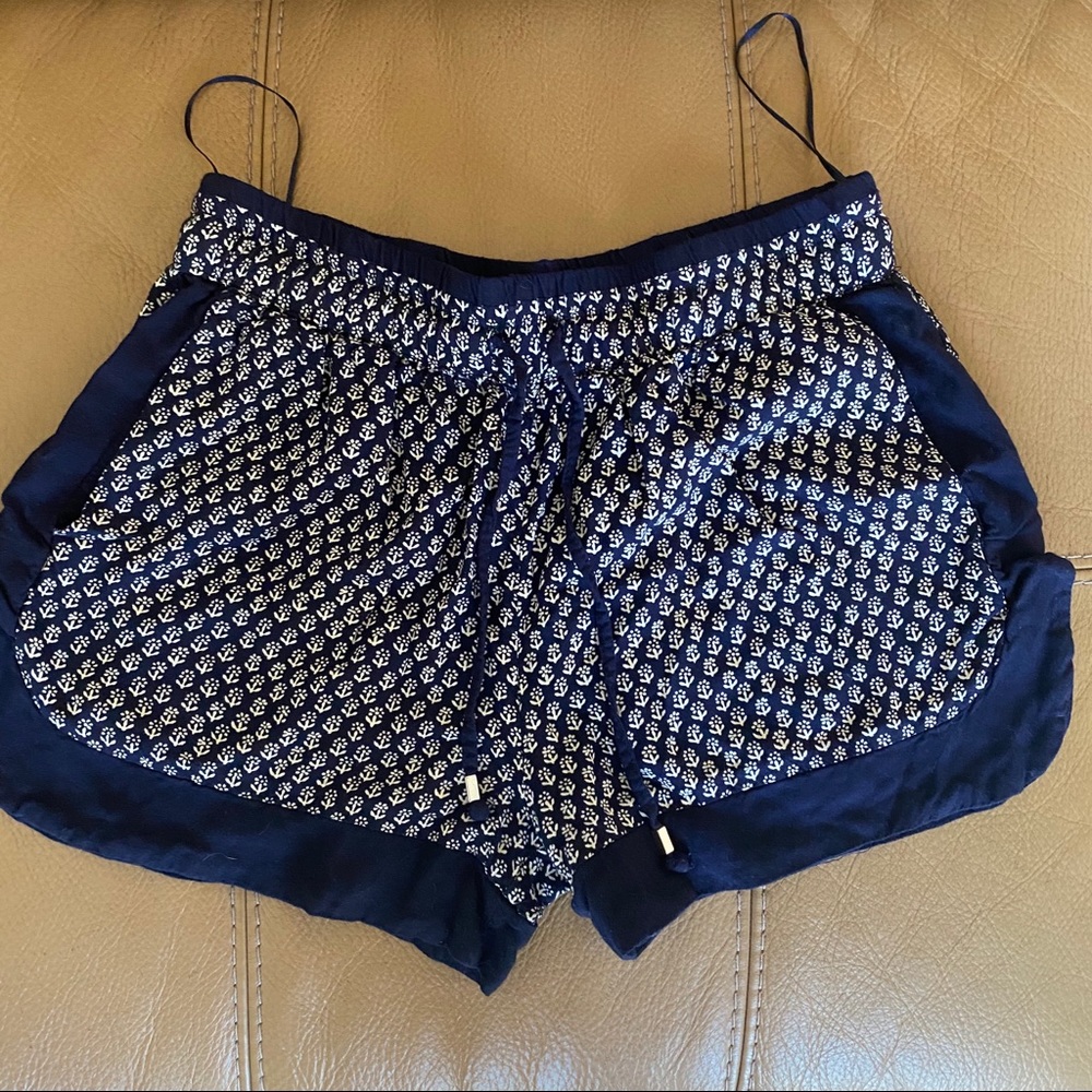 Zara navy shorts